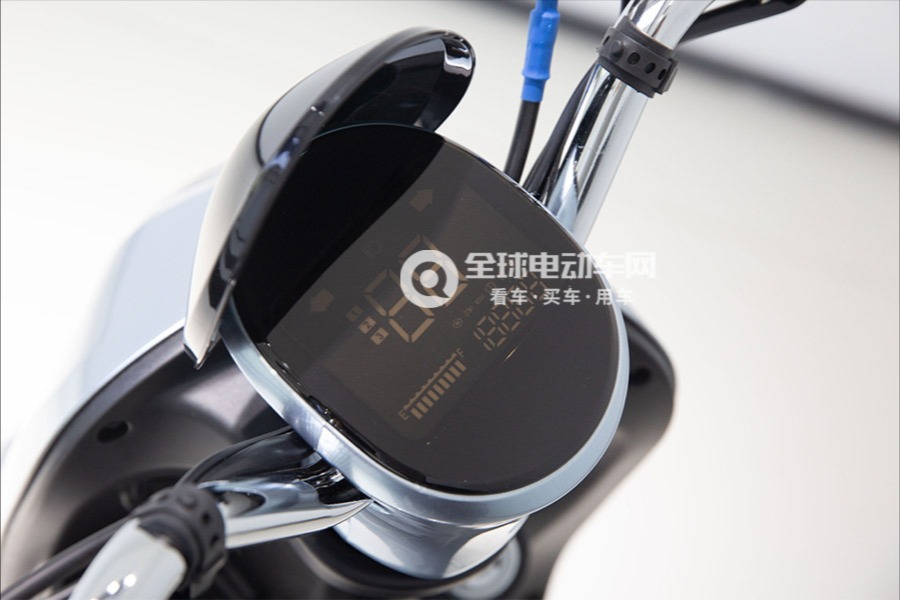 爱玛电动车C102图片
