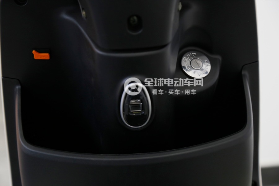 五星钻豹电动车梦精灵图片
