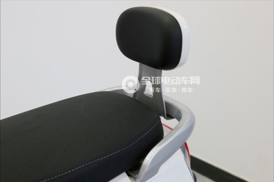 五星钻豹电动车梦精灵图片