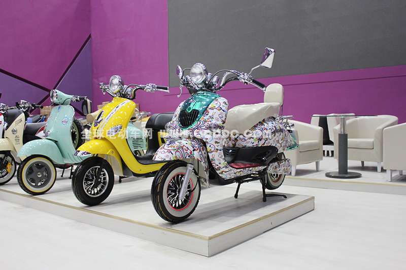 2013年台州电动车展五星钻豹电动车新款实拍